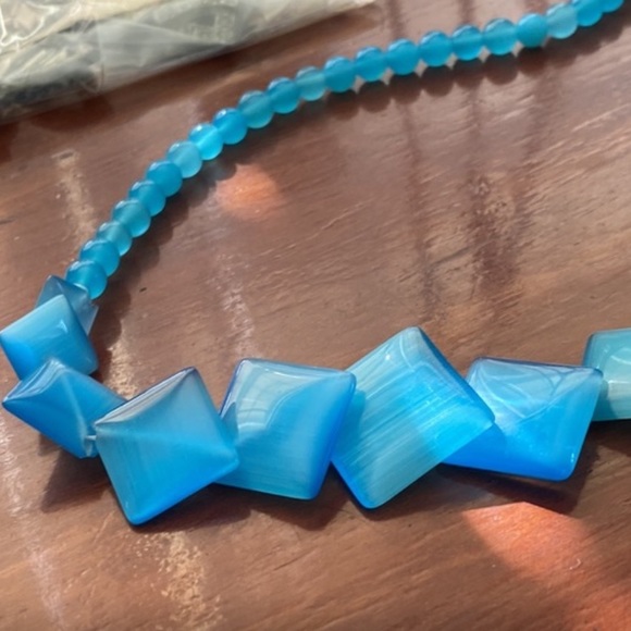 Vintage Blue Moonglow glass  Necklace 18”Length - Picture 2 of 15